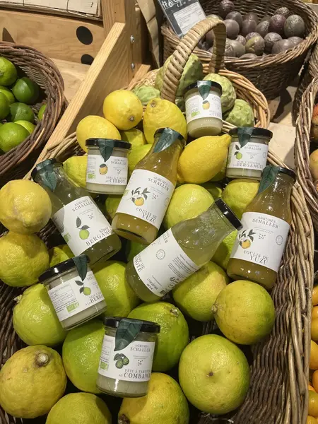 NOUVELLE EXPOSITION DU PHOTO CLUB DE PRADES: Des serres au dessert. Les Agrumes Schaller NOUVELLE EXPOSITION DU PHOTO CLUB DE PRADES: Des serres au dessert. Les Agrumes Schaller